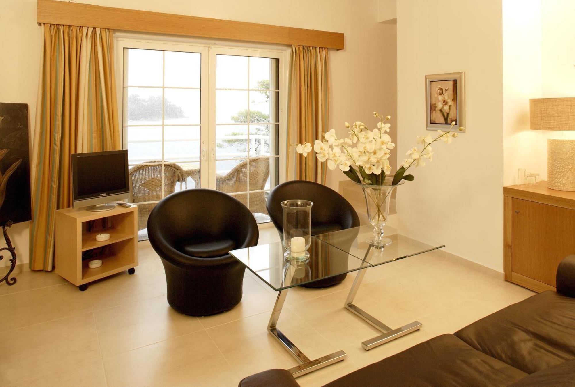 Cape Kanapitsa Hotel & Suites الغرفة الصورة